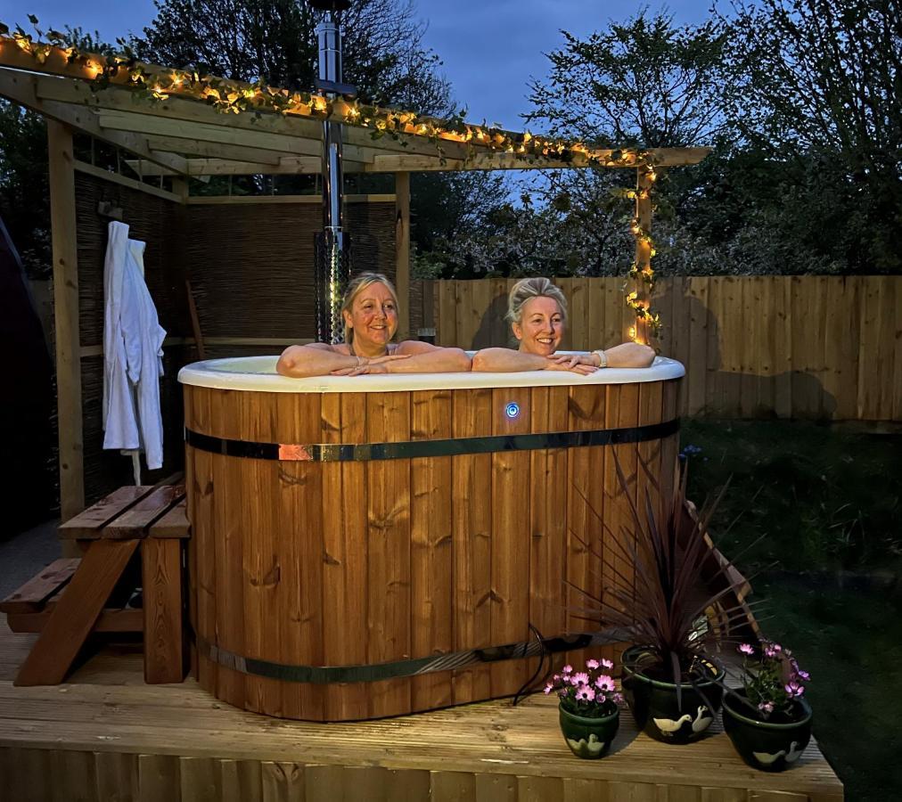 Lodge Ty Cnocell Boncath